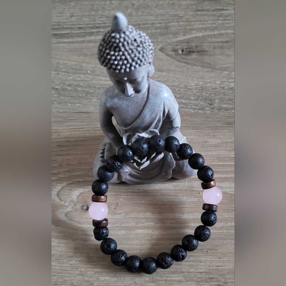 Rose Quartz & Lava Stone Bracelet 🌸
